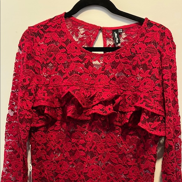 Red Lace Ruffle Top - Picture 6 of 6